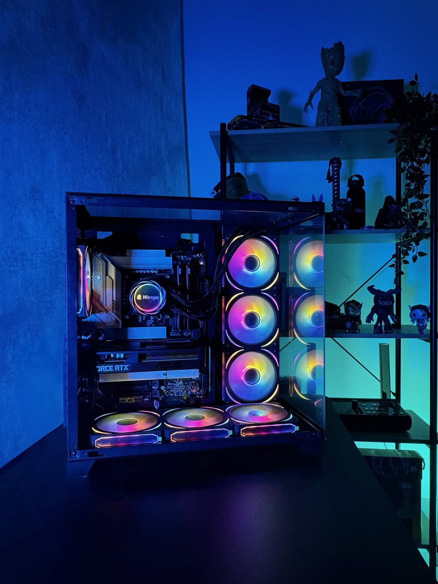 PC Nitropc preto com refrigeração líquida e ventoinhas RGB